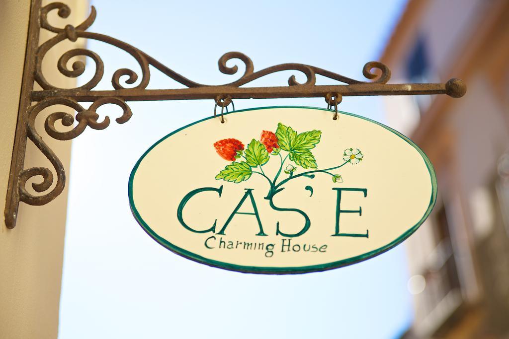 ホテル Cas'E Charming House カゼルタ エクステリア 写真